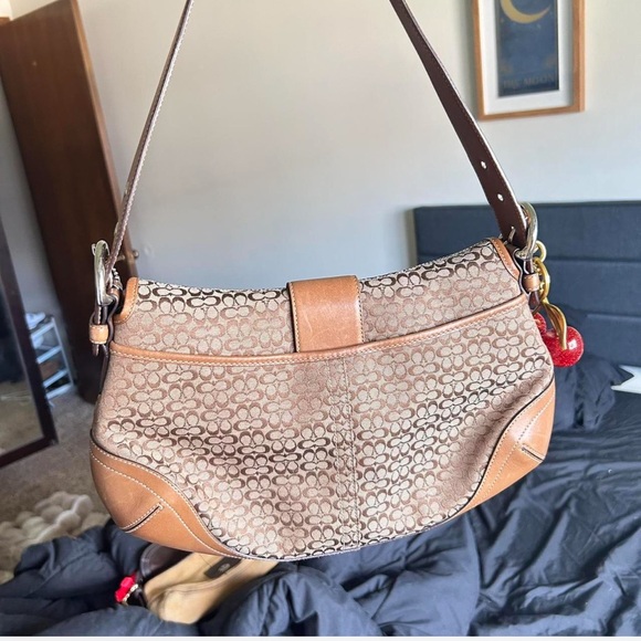 Coach Vintage Y2K Signature Soho Buckle Bag Tan - Picture 3 of 8